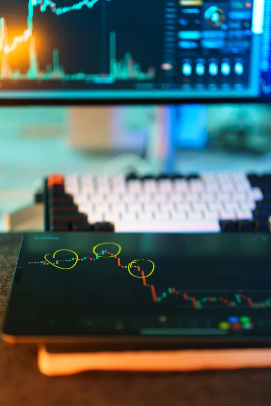 Anthropic's Google Talent Raid and Airwallex's AI-Finance Push Signal a Competitive Scale Race Ahead of IPOs