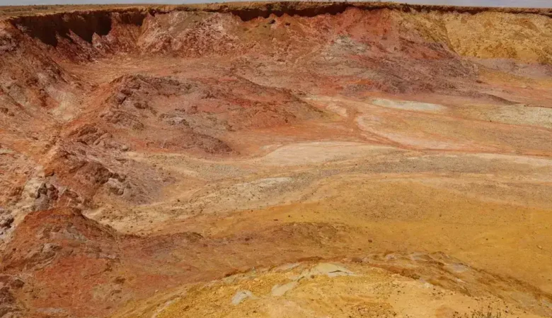 Cloud-Scale Reservoir Modeling Brings Subsurface Uncertainty into the Engineering Workflow