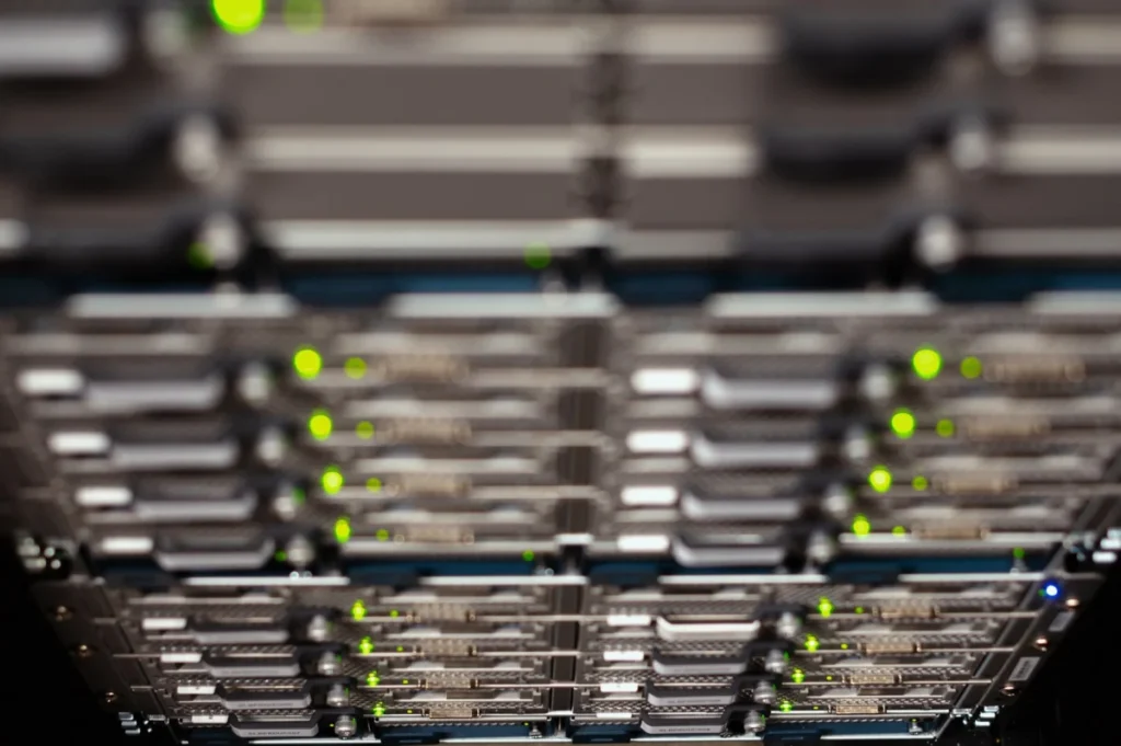 Designing Low-Latency GPU Server Networks: RDMA Interconnect + NVMe-oF Storage for Reproducible AI Workloads